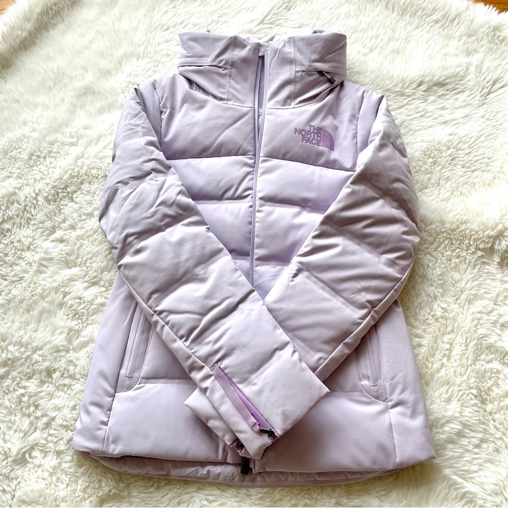 NORTH FACE Amry Puffer Jacket in Lavender Fog